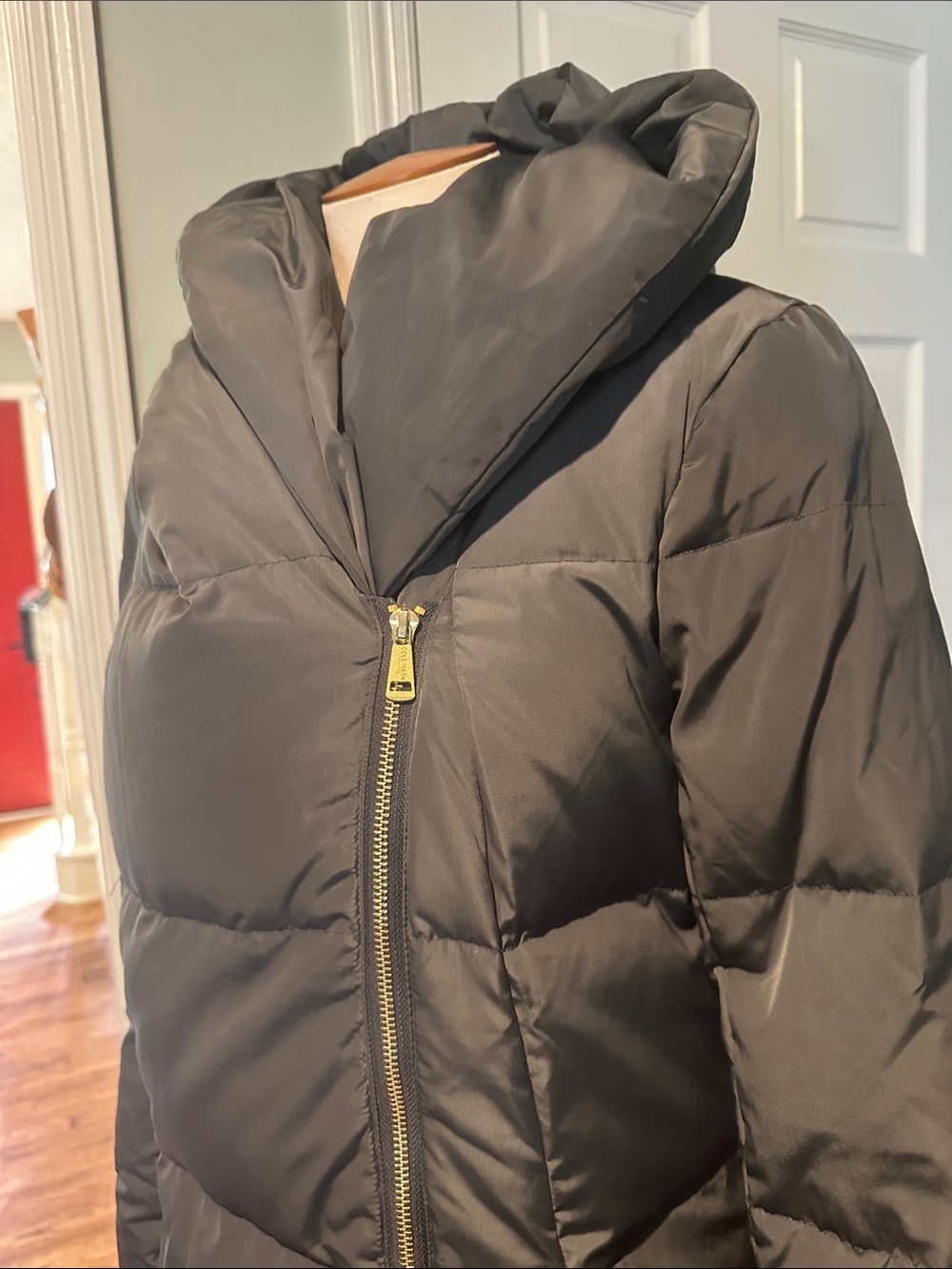 Like New! Cole Haan Signature Long Puffer Coat Hood - Gray-Green Sz Medium - Picture 4 of 10